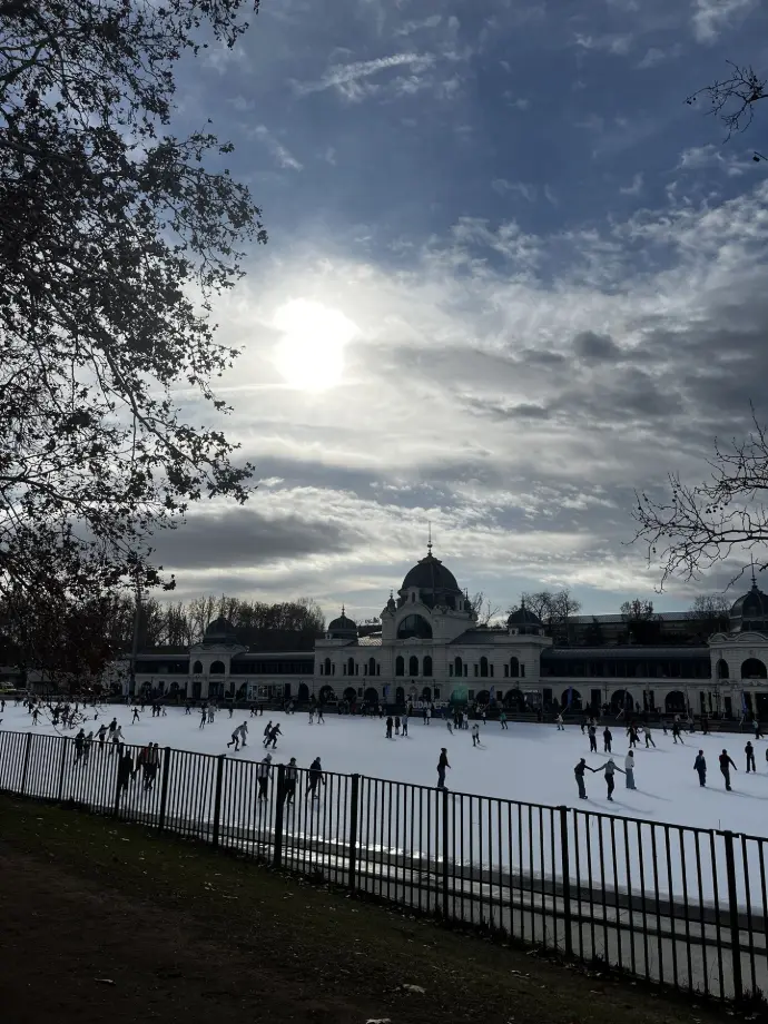 Pista de patinaje en Budapest